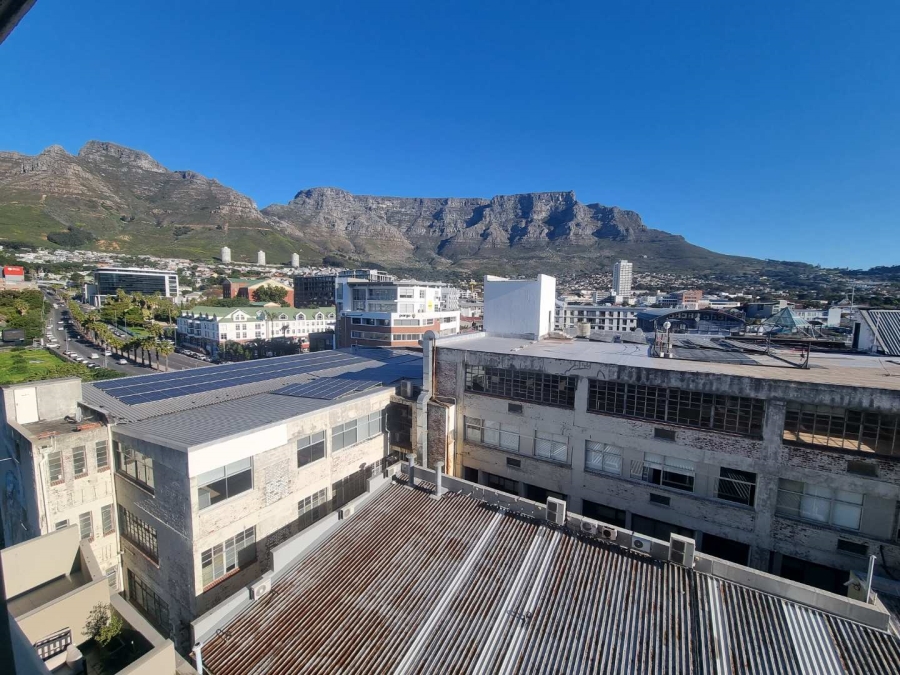 To Let 1 Bedroom Property for Rent in Zonnebloem Western Cape